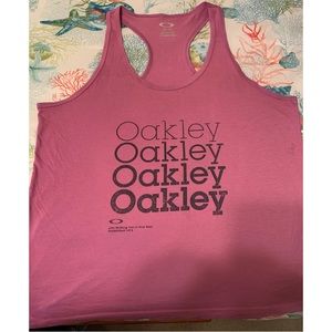 Oakley Women’s Workout Tank 🏃🏻‍♀️